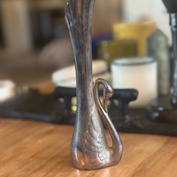 Vintage swan bud vase 7”H - Picture 2 of 5